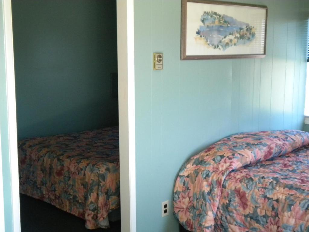 Pleasant View Motel Summerland Rum bild