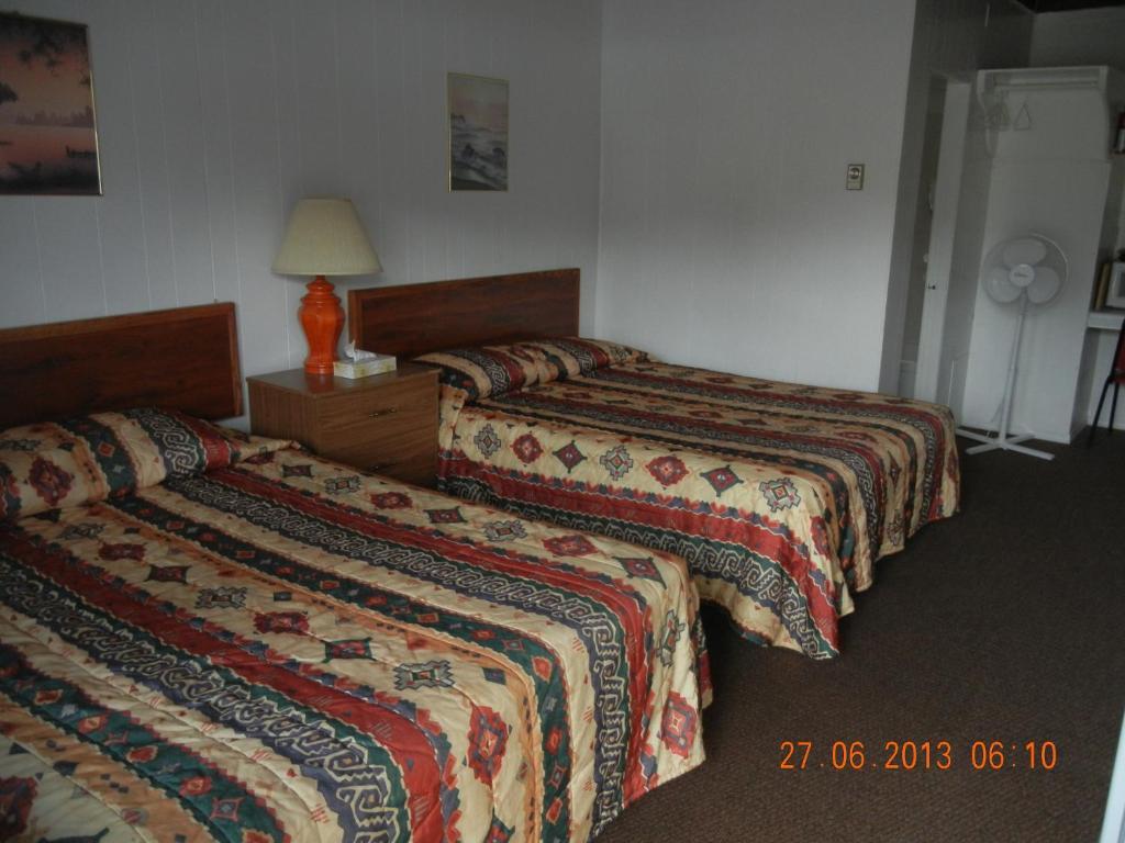 Pleasant View Motel Summerland Rum bild